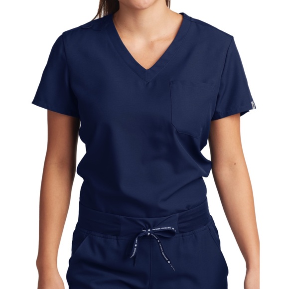 🔥 BEYOND SCRUBS Set - Picture 1 of 11